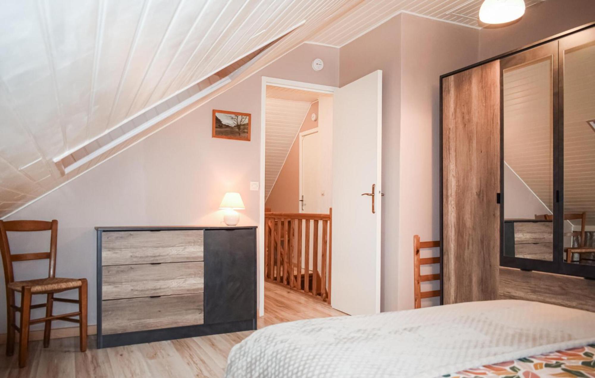 3 Bedroom Awesome Home In Lezardrieux Ngoại thất bức ảnh